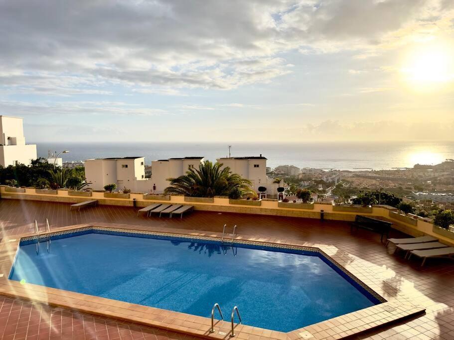 Ferienwohnung Penthouse With Ocean Views - Torviscas Costa Adeje  Exterior foto